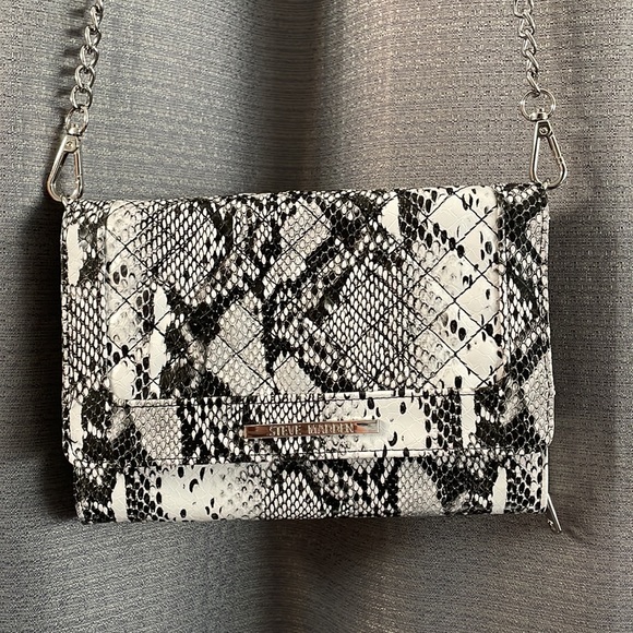 Steve Madden Handbags - STEVE MADDEN Black & White Snake Print Crossbody Bag